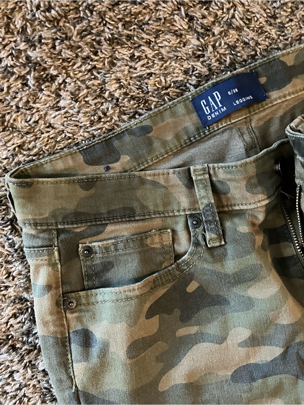 GAP Women’s Skinny Camo Jeans